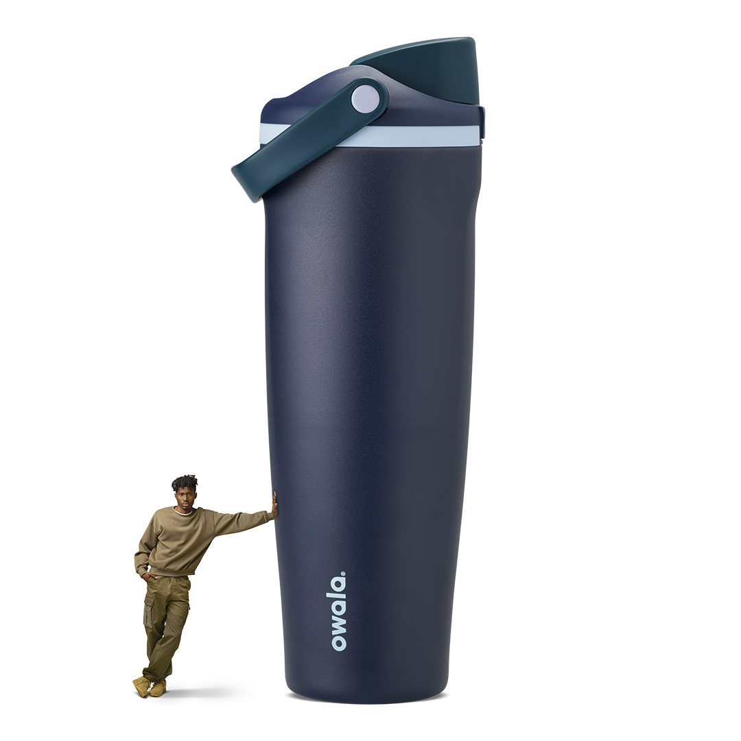 FreeSip® Sway Water Bottle UG2W1C32